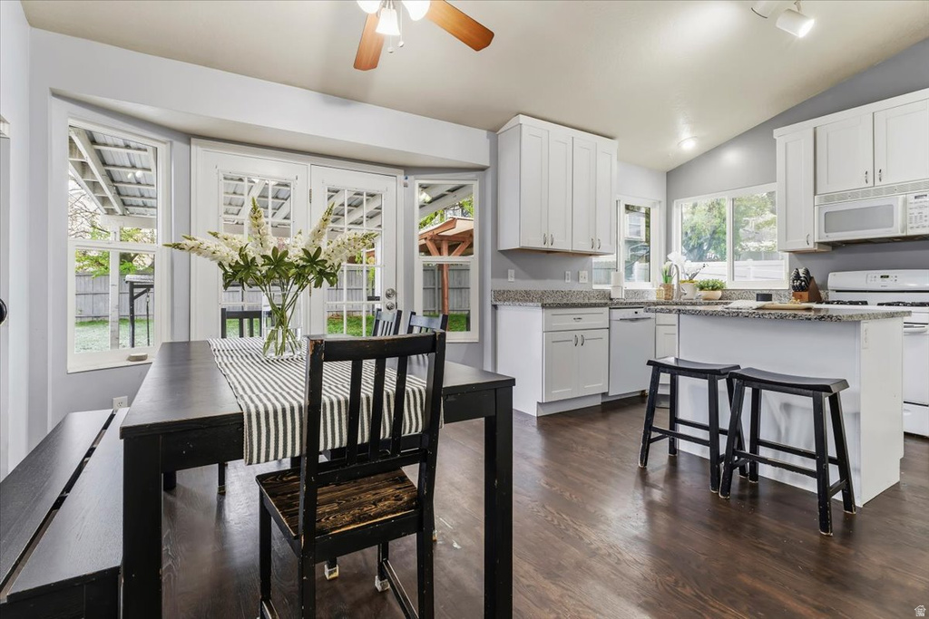 7975 S SHOWCASE LN Sandy, UT 84094