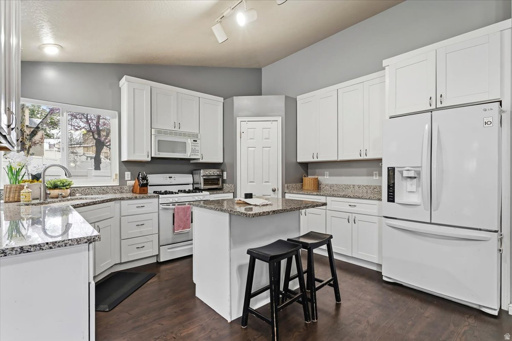 7975 S SHOWCASE LN Sandy, UT 84094