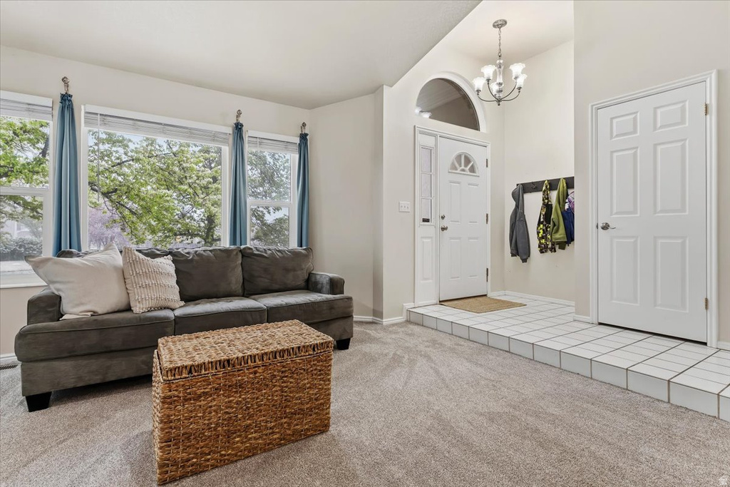 7975 S SHOWCASE LN Sandy, UT 84094