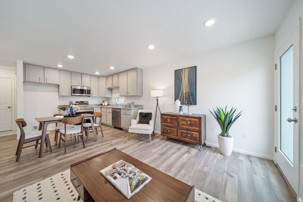 107 N GREEN RIVER RD Saratoga Springs, UT 84045