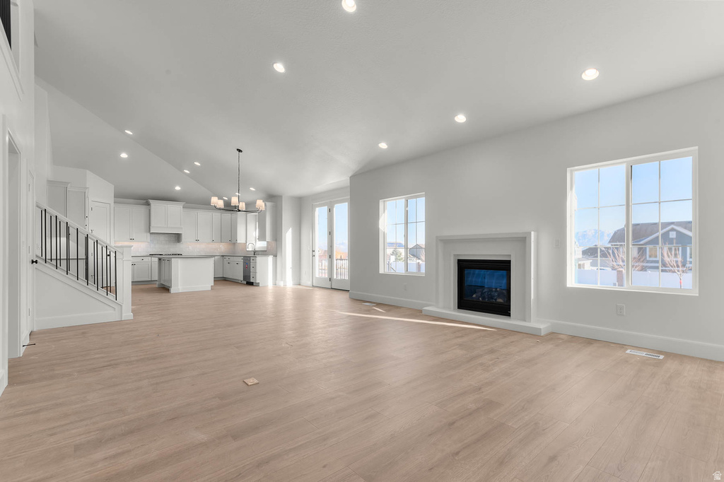 8687 S ROCK LAKE CT West Jordan, UT 84081