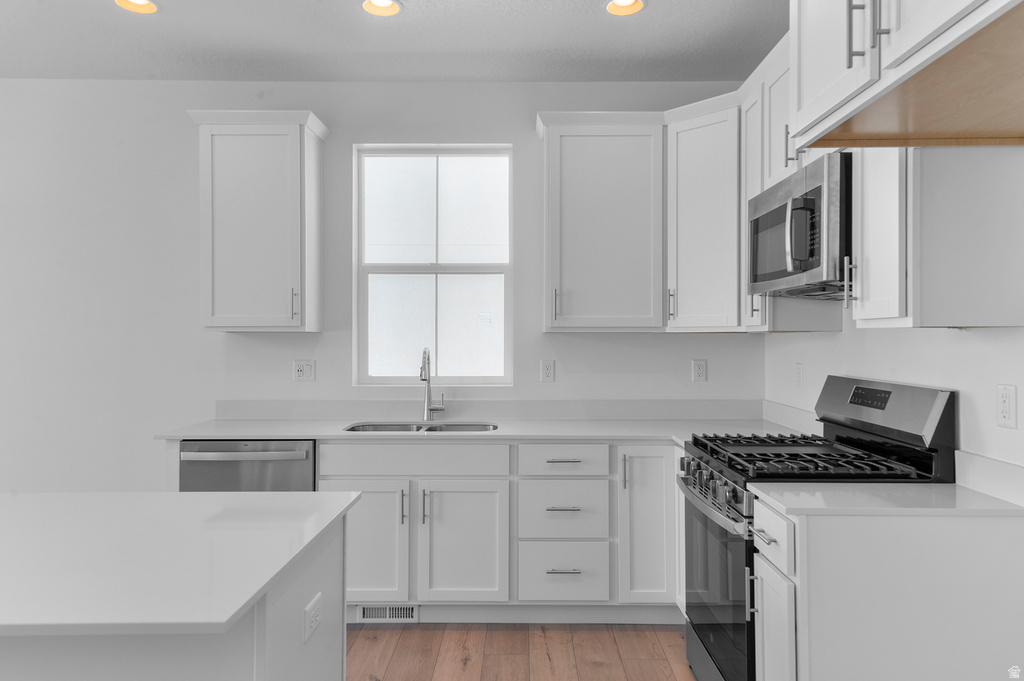 2582 S SINBAD WAY Magna, UT 84044