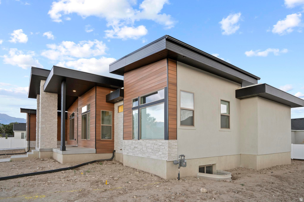 647 W 1330 S Lehi, UT 84043