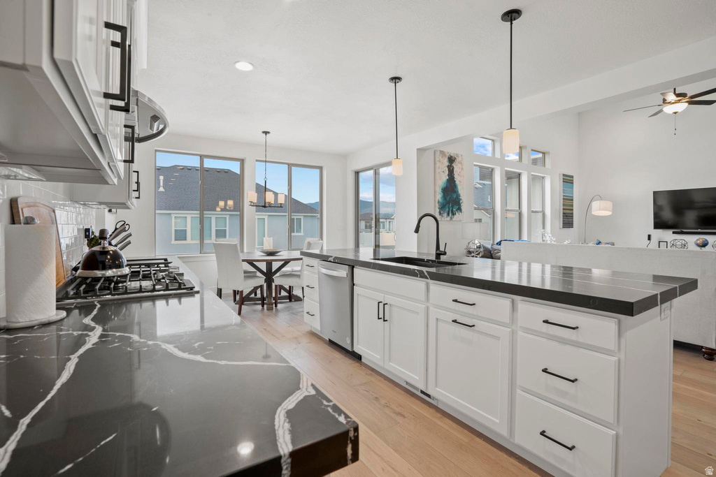 647 W 1330 S Lehi, UT 84043