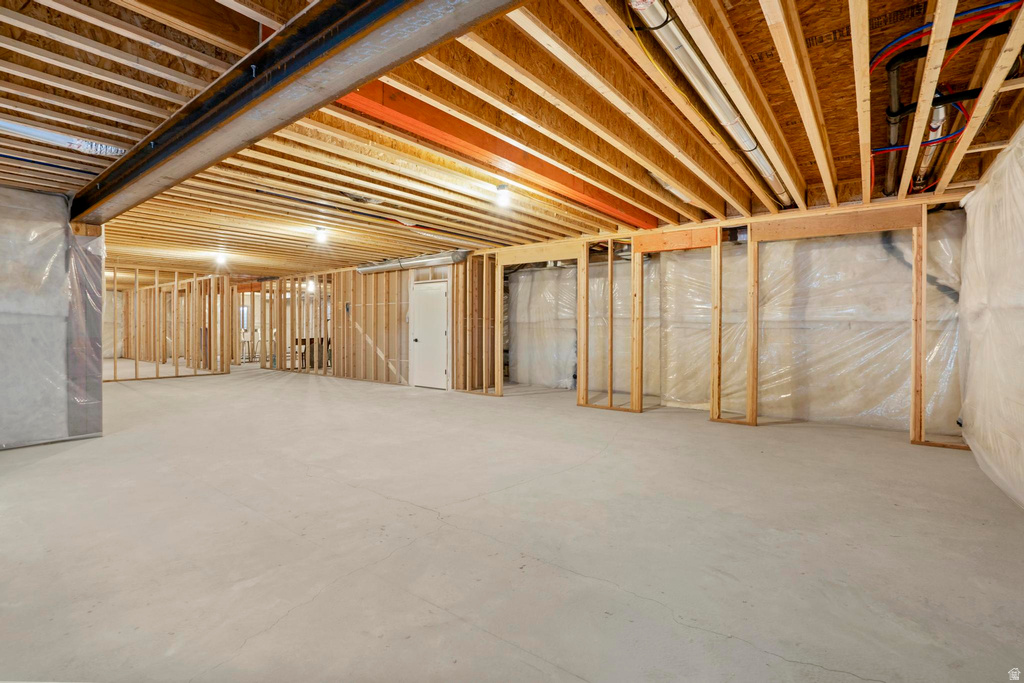 647 W 1330 S Lehi, UT 84043