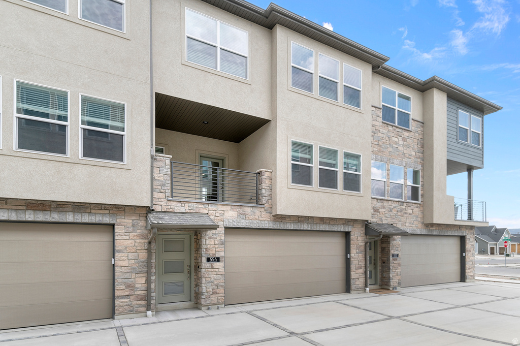 554 N BUFFALO GRASS LN Lindon, UT 84042