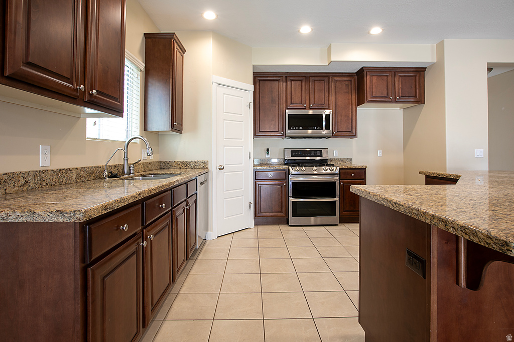 1203 E ROMA DR Fruit Heights, UT 84037