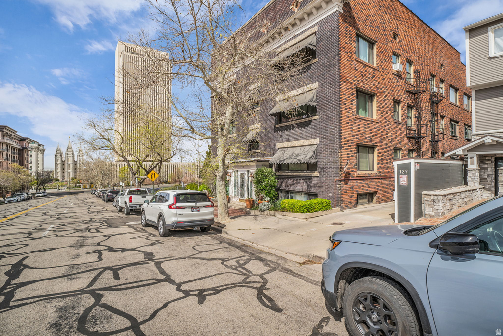 125 E 1ST AVE #303 Salt Lake City, UT 84103