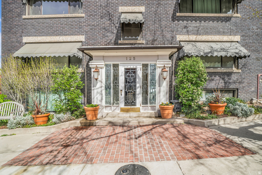 125 E 1ST AVE #303 Salt Lake City, UT 84103