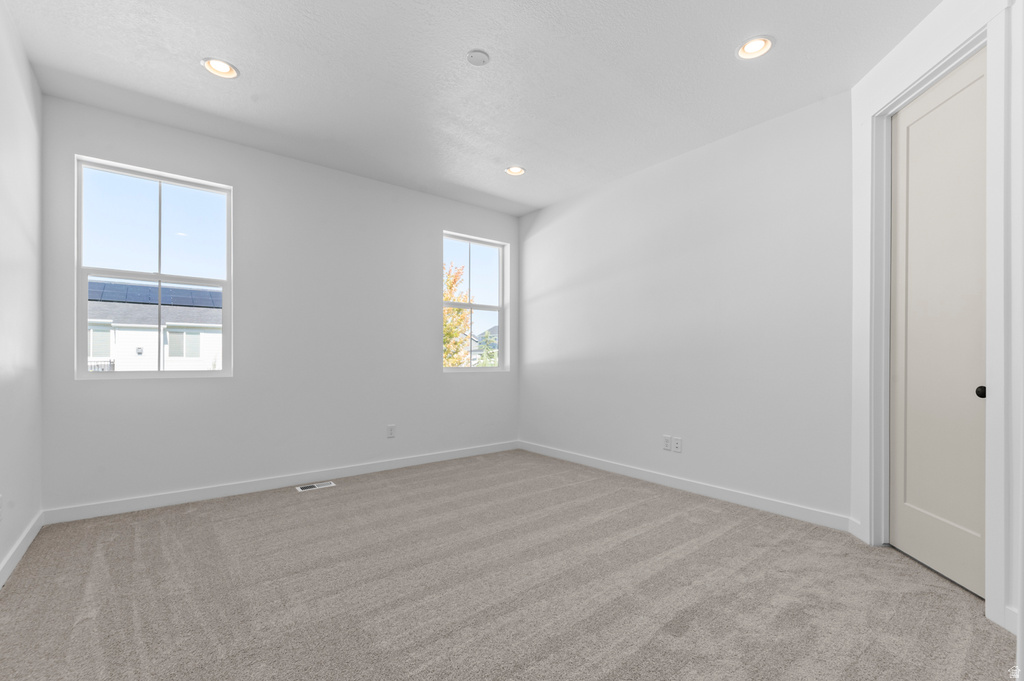 3016 W 2650 N Clinton, UT 84015