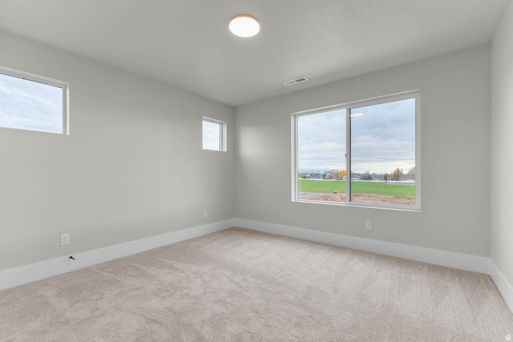 1196 W 2325 S Syracuse, UT 84075