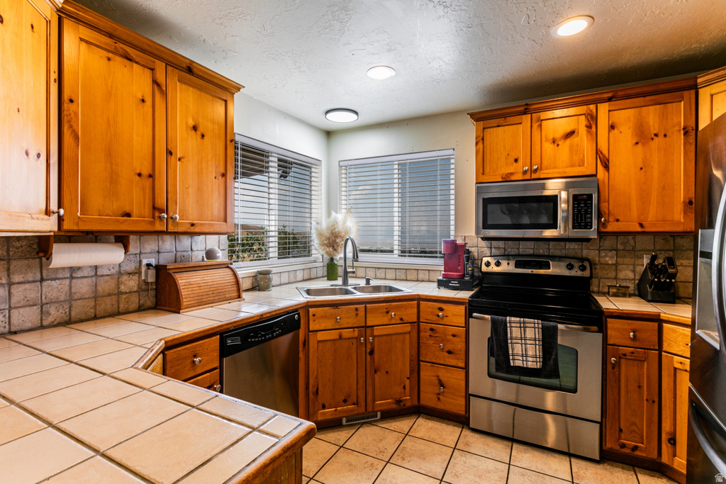 702 S ELK MEADOW LOOP Tooele, UT 84074