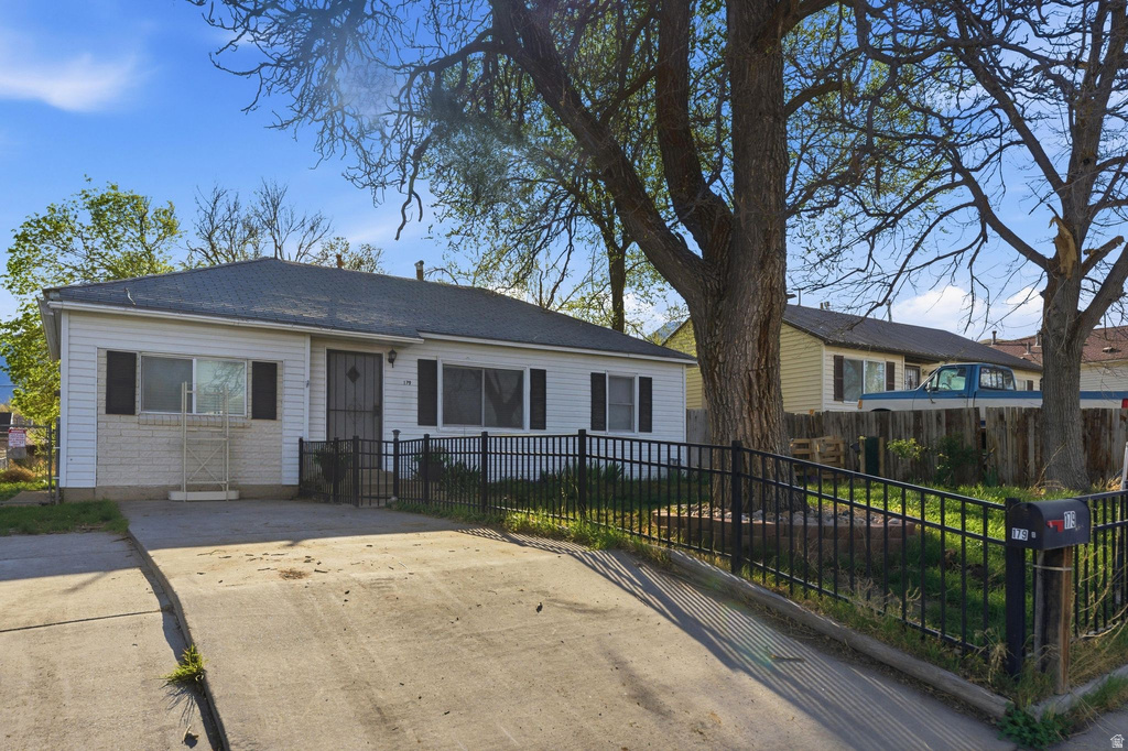 179 S 179 S 200 Tooele, UT 84074