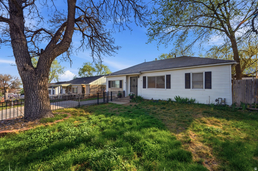 179 S 179 S 200 Tooele, UT 84074