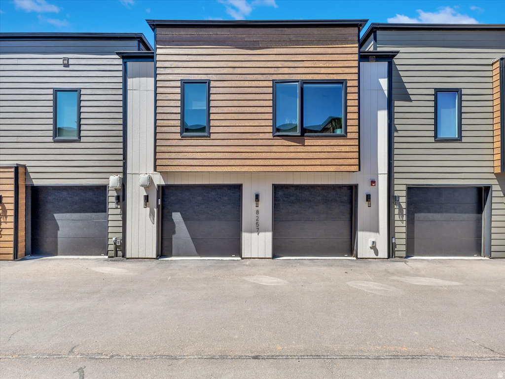 8257 N SANDALWOOD LN Park City, UT 84098