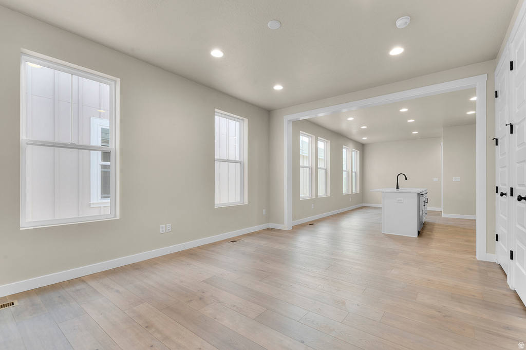 11204 S FORDMAN WAY South Jordan, UT 84009