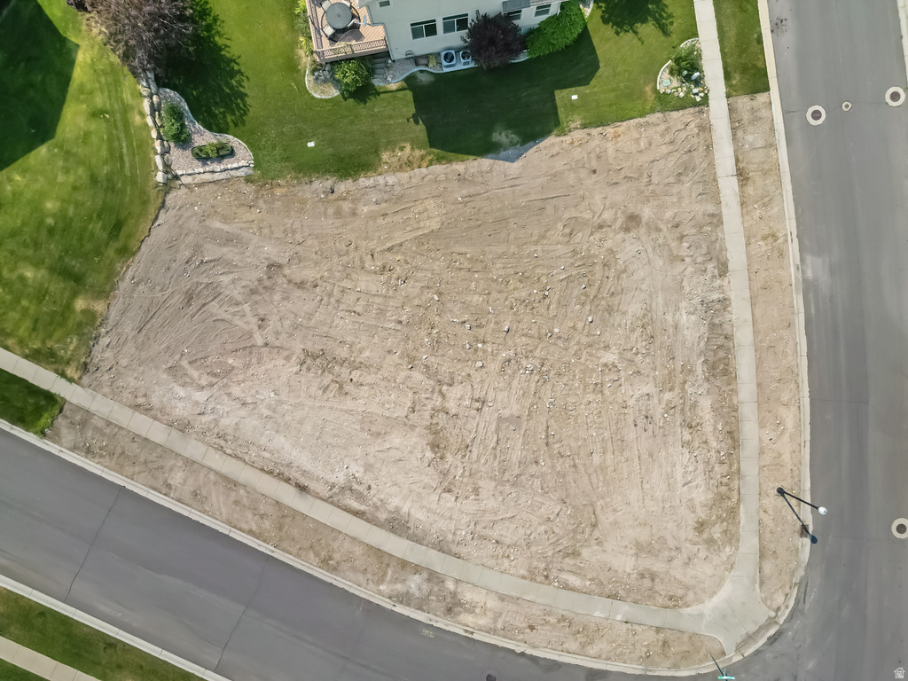 127 W HONEYSUCKLE DR Saratoga Springs, UT 84045