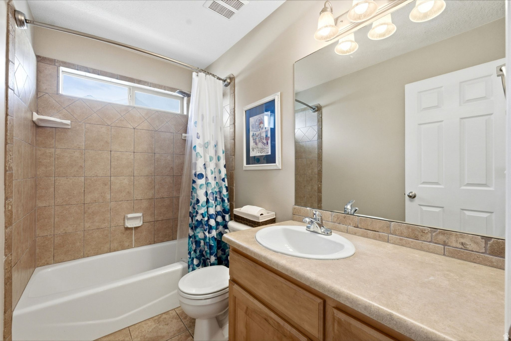 134 N WAGON WHEEL CIR Farmington, UT 84025