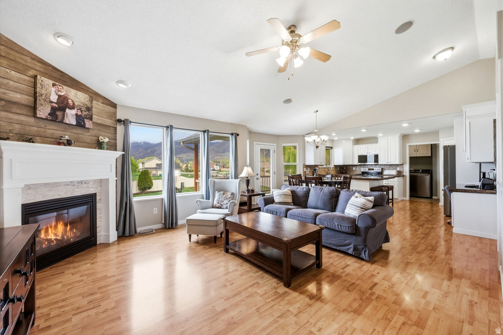 134 N WAGON WHEEL CIR Farmington, UT 84025