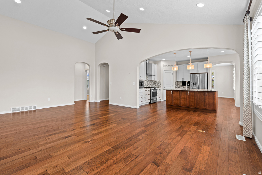 4956 W BLACK TWIG DR South Jordan, UT 84009