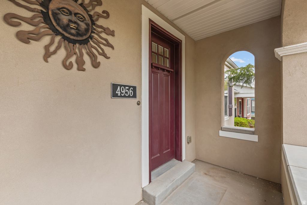 4956 W BLACK TWIG DR South Jordan, UT 84009