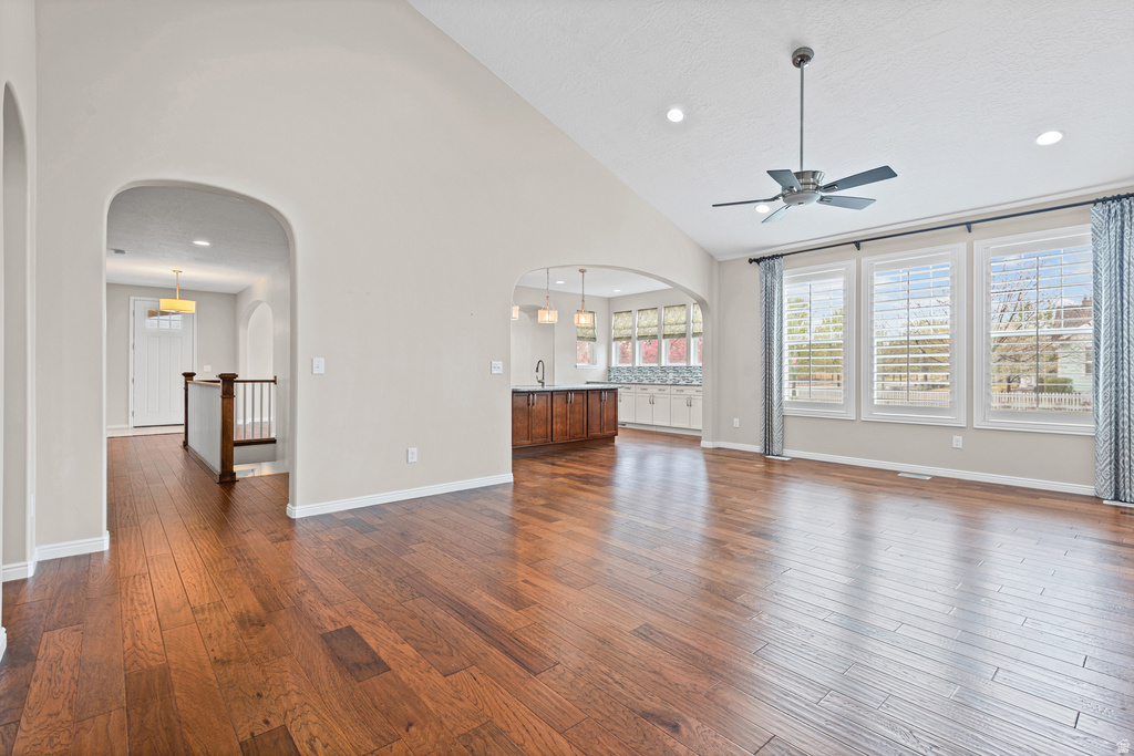 4956 W BLACK TWIG DR South Jordan, UT 84009