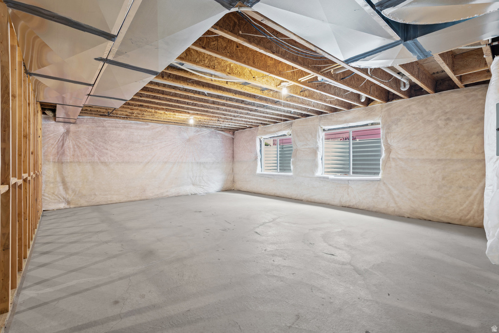 4956 W BLACK TWIG DR South Jordan, UT 84009