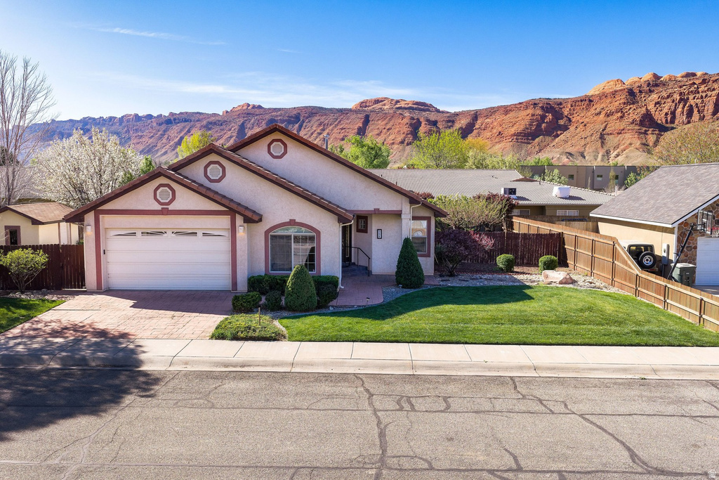 566 W WINESAP CIR Moab, UT 84532