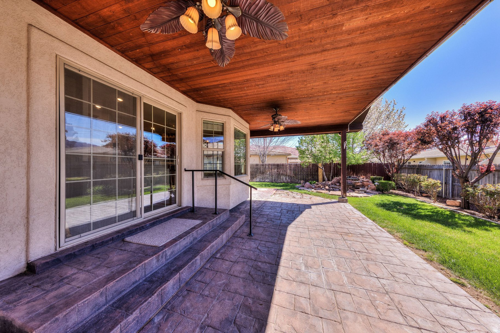 566 W WINESAP CIR Moab, UT 84532