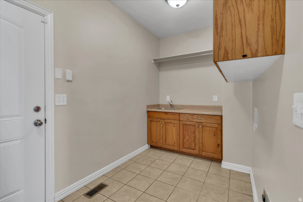 684 EAGLE PASS North Salt Lake, UT 84054