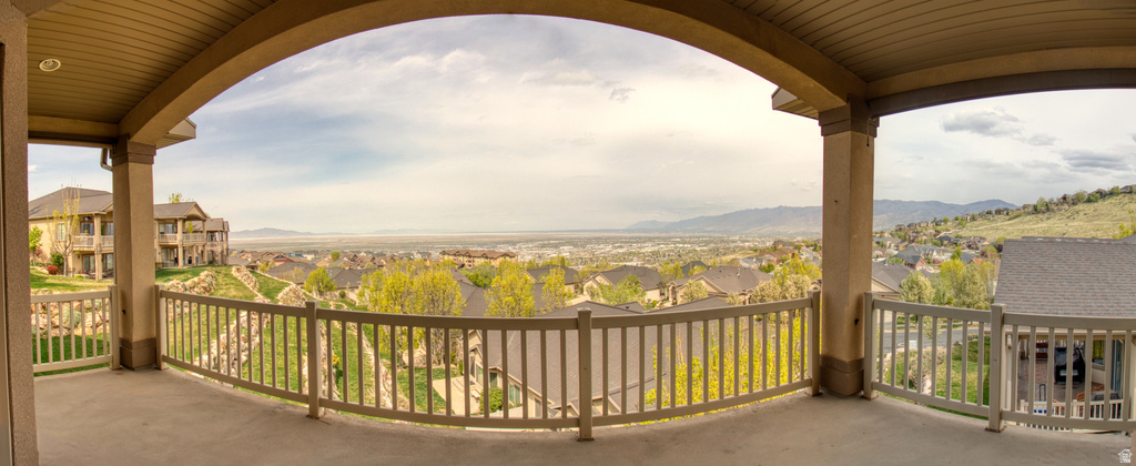 684 EAGLE PASS North Salt Lake, UT 84054