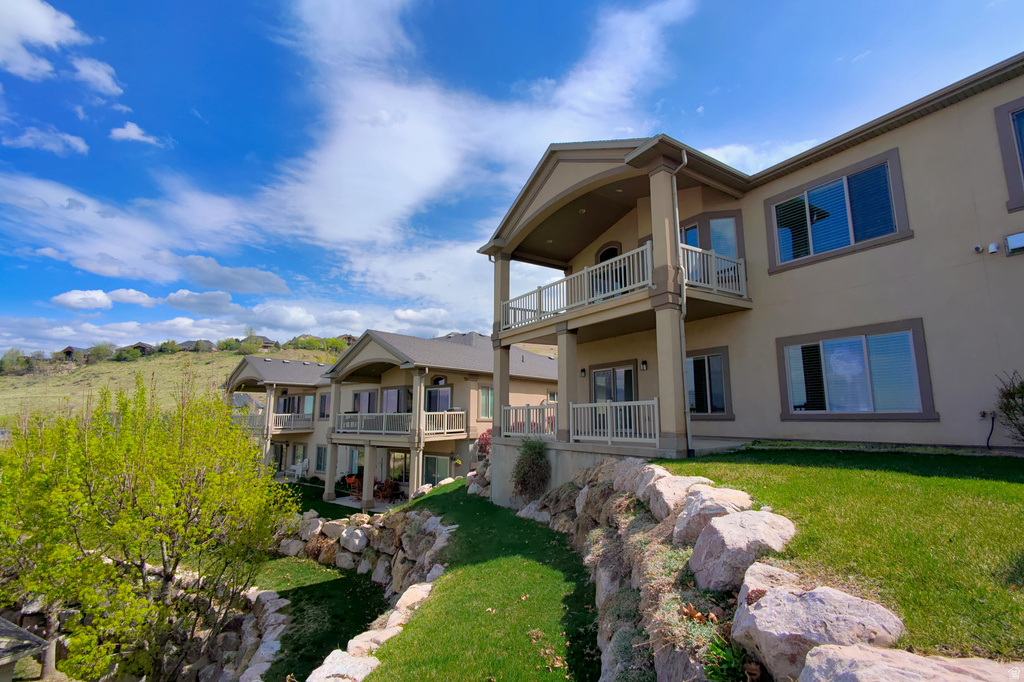 684 EAGLE PASS North Salt Lake, UT 84054