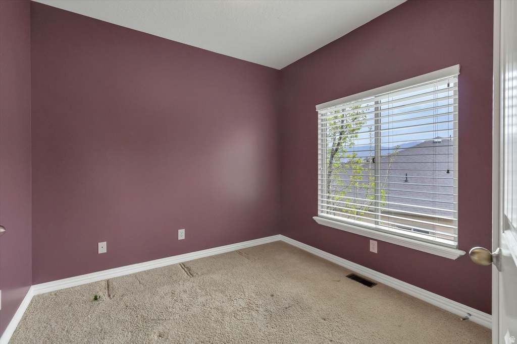 684 EAGLE PASS North Salt Lake, UT 84054