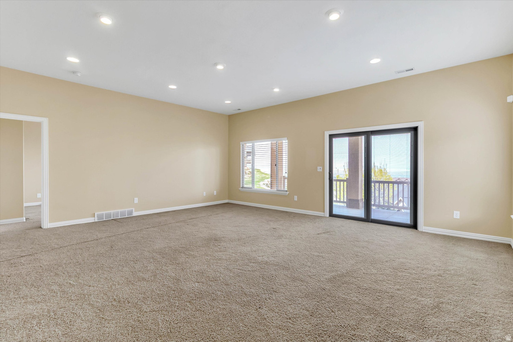 684 EAGLE PASS North Salt Lake, UT 84054