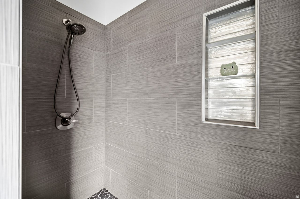 360 E SANDY PARK CIR Midvale, UT 84047