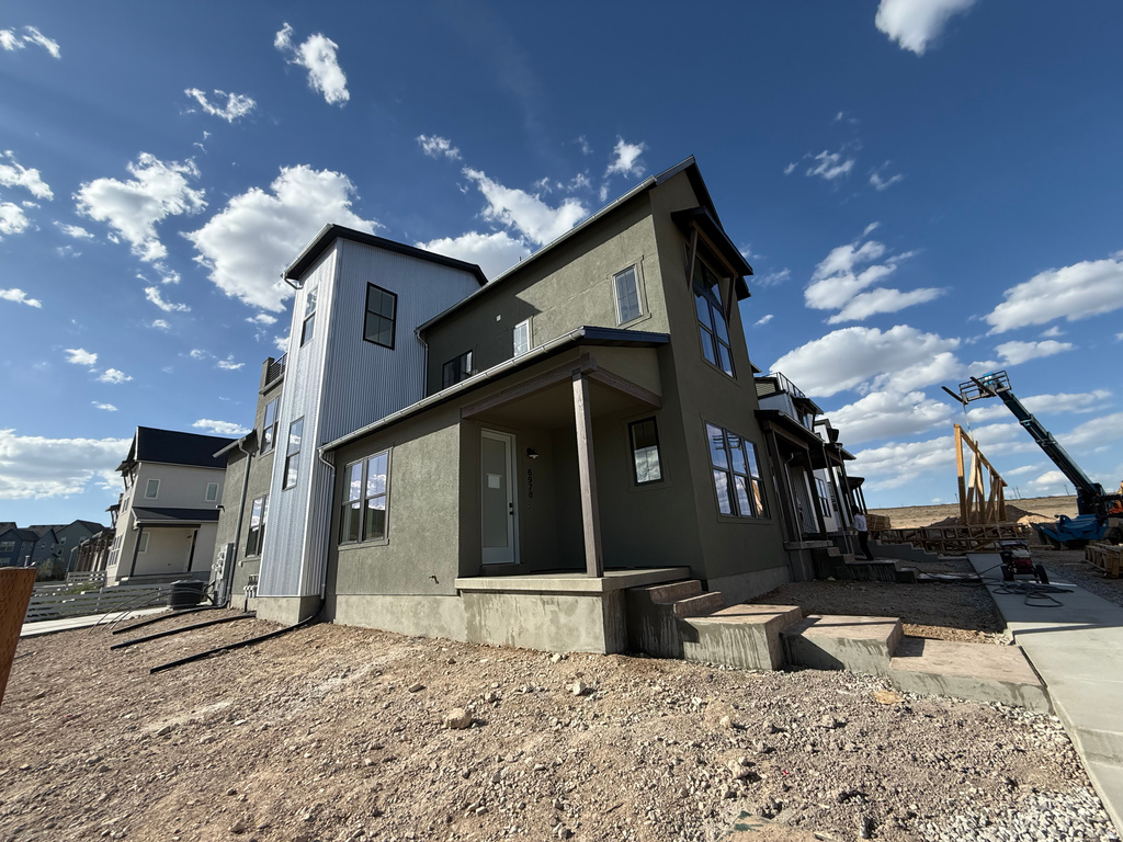 6978 W HIDDEN HILLS WAY #326 West Jordan, UT 84081