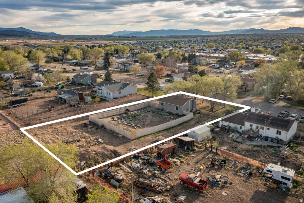 4766 N MULE TRAIN DR Enoch, UT 84721