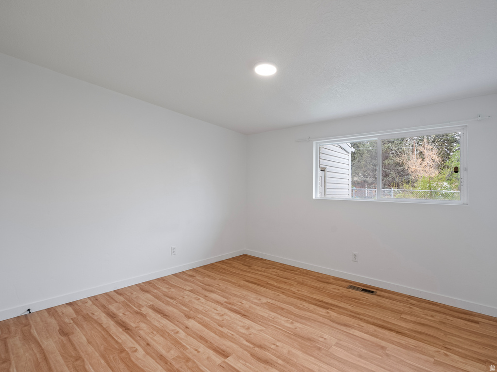 524 N 900 E Lehi, UT 84043