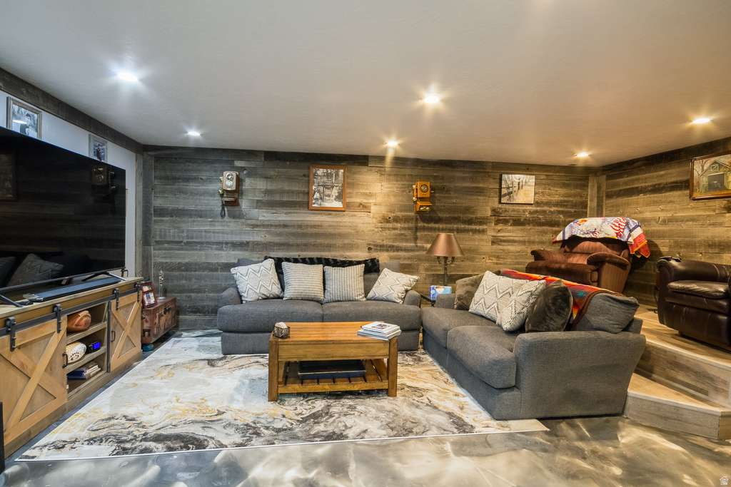 54 S IVIE MNR Roosevelt, UT 84066