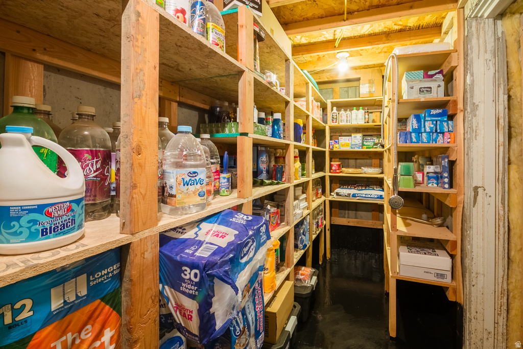 54 S IVIE MNR Roosevelt, UT 84066