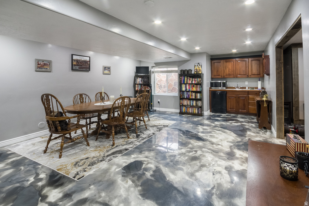 54 S IVIE MNR Roosevelt, UT 84066