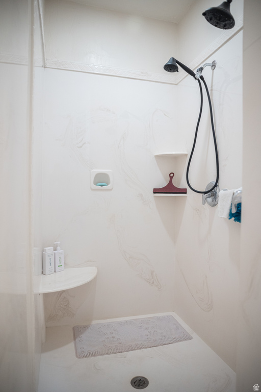 54 S IVIE MNR Roosevelt, UT 84066