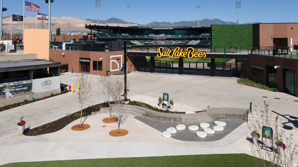 11436 S GLASS HILL DR South Jordan, UT 84009