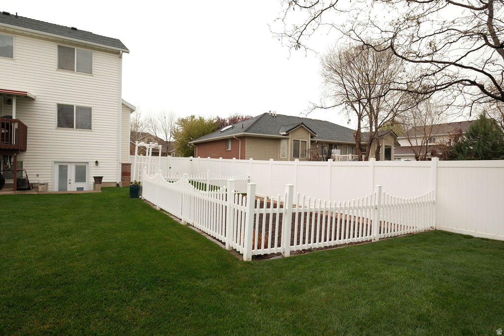 6402 S RAYMOND DR South Weber, UT 84405