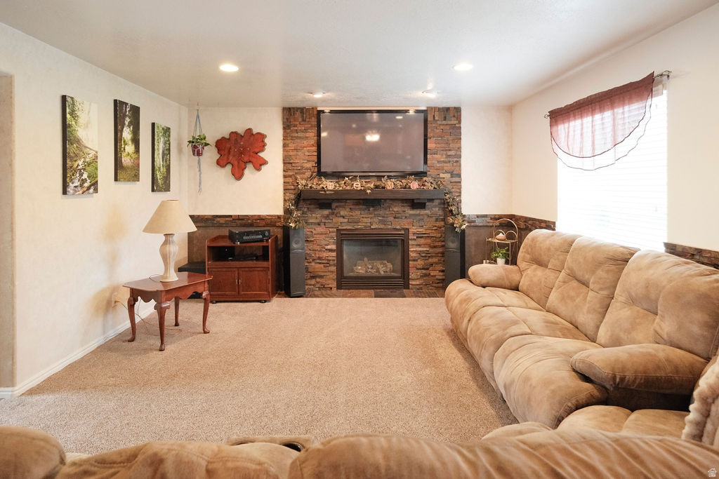 6402 S RAYMOND DR South Weber, UT 84405