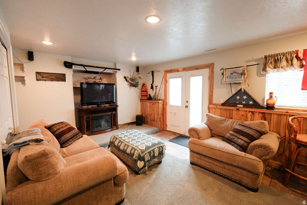 6402 S RAYMOND DR South Weber, UT 84405