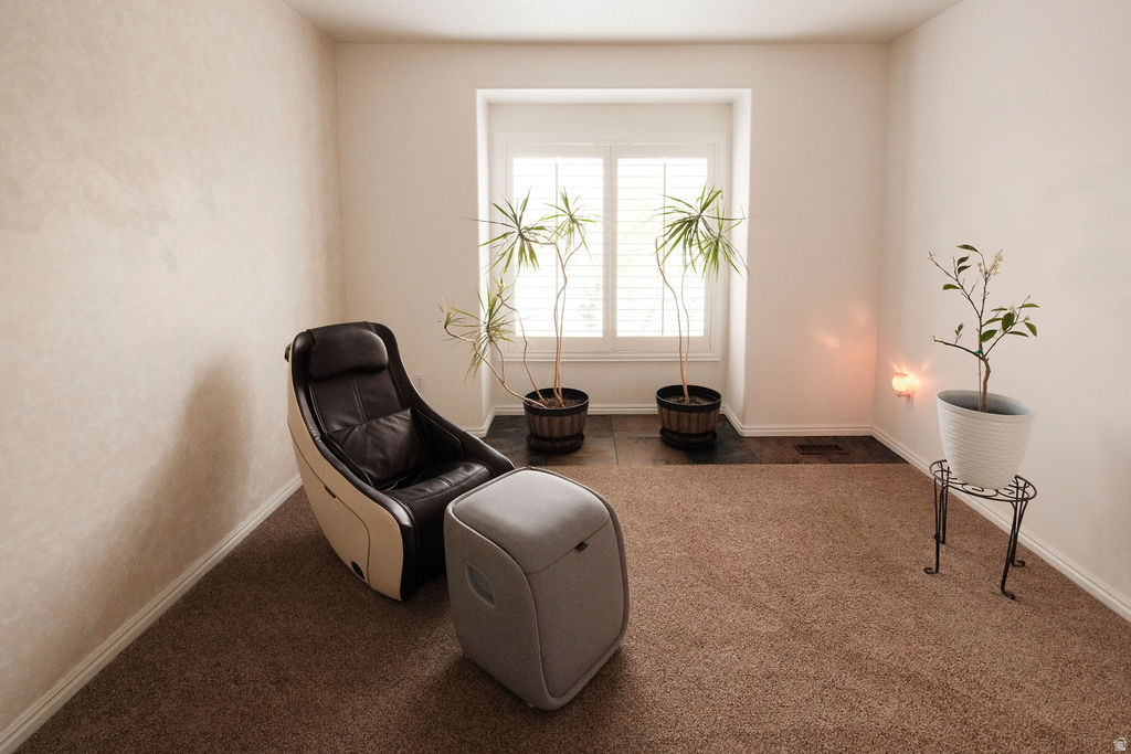 6402 S RAYMOND DR South Weber, UT 84405