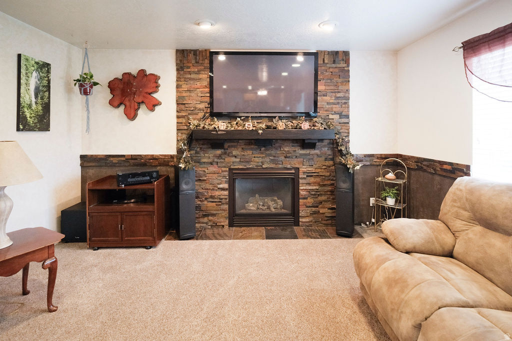 6402 S RAYMOND DR South Weber, UT 84405