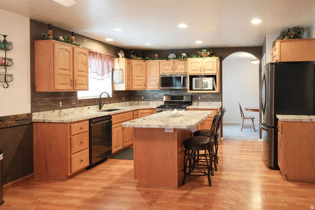 6402 S RAYMOND DR South Weber, UT 84405