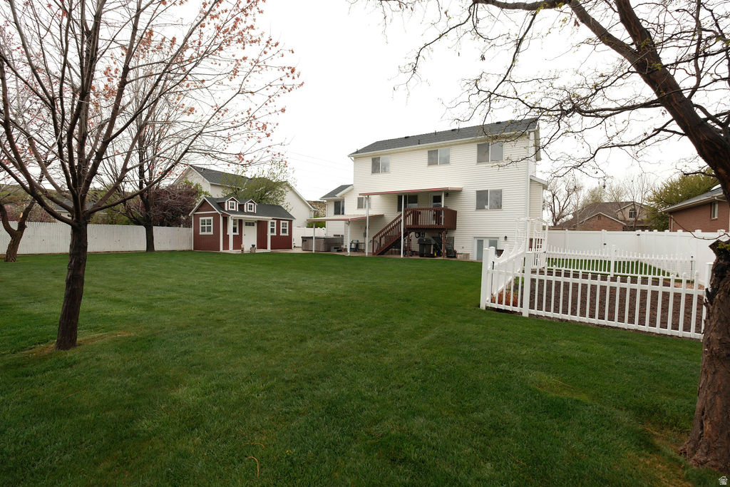 6402 S RAYMOND DR South Weber, UT 84405